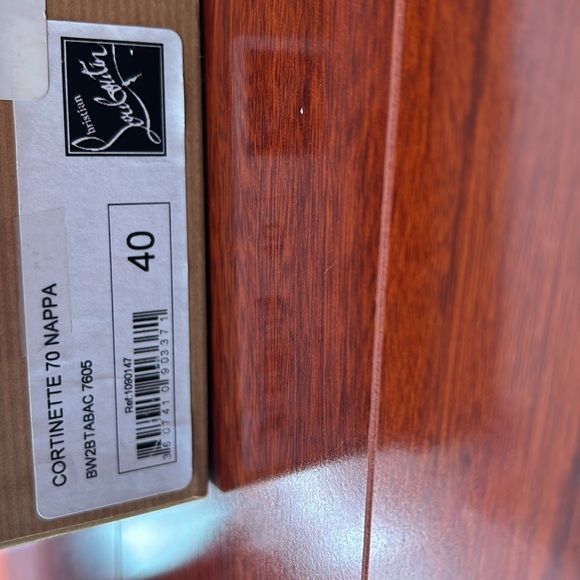 Christian louboutin sling backs. Size 9 - Picture 6 of 9